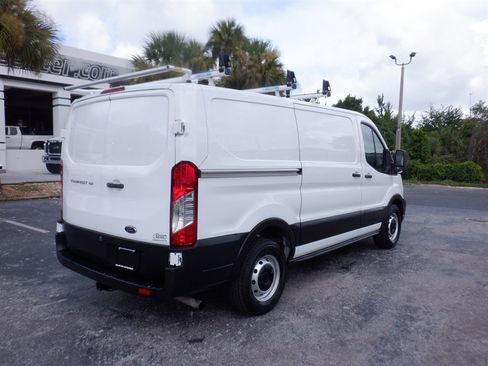 Used 2024 Ford Transit 150 Low Roof RWD image 7