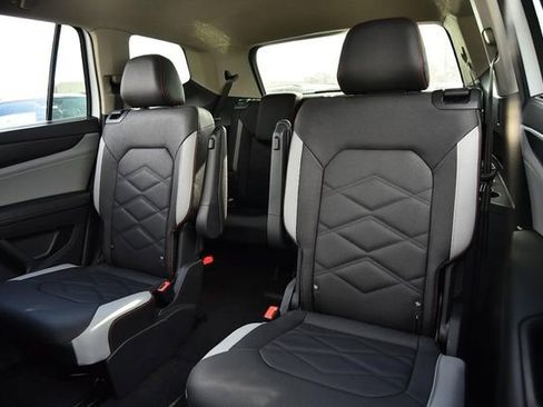 New 2026 Volkswagen Atlas Peak Edition image 22