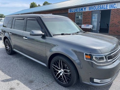 Used 2018 Ford Flex Limited w/ Equipment Group 303A image 2