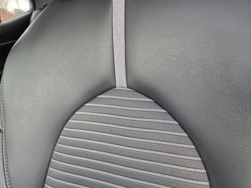 Used 2024 Toyota Camry SE image 13