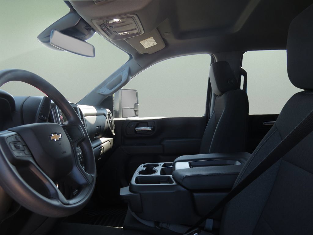 Certified 2025 Chevrolet Silverado 2500 Custom w/ Custom Value Package AWD/4WD image 15
