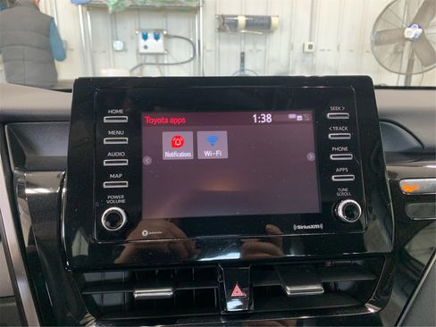 Used 2023 Toyota Camry SE image 31