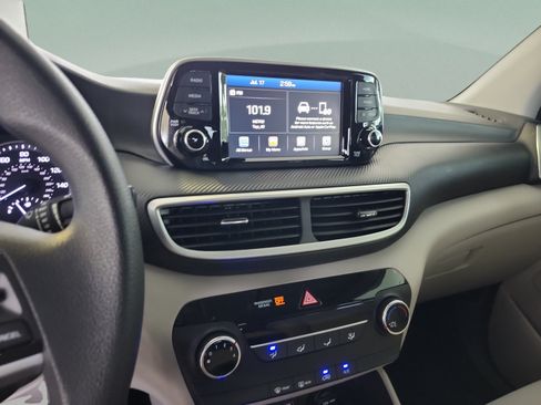Used 2021 Hyundai Tucson SE w/ Cargo Package FWD image 12