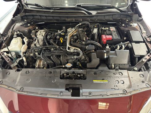 Used 2024 Nissan Altima 2.5 SV FWD image 33