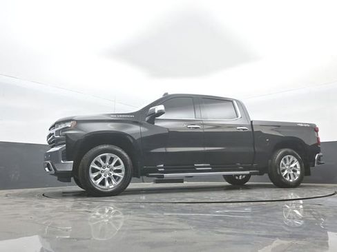 Used 2021 Chevrolet Silverado 1500 LTZ w/ Technology Package AWD/4WD image 36