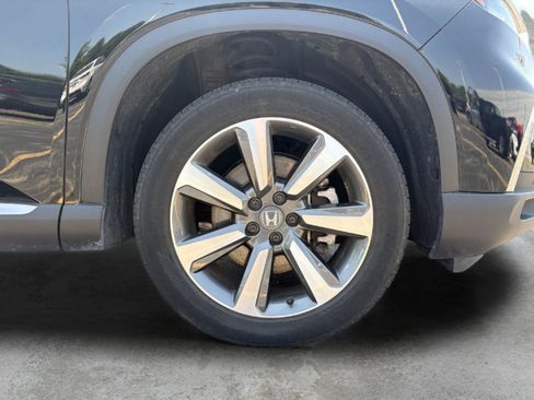 Used 2025 Honda Pilot Elite image 21