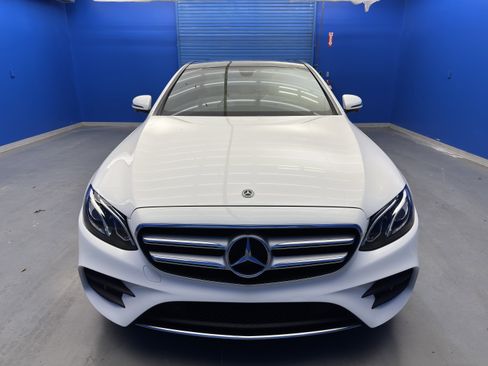 Used 2020 Mercedes-Benz E 450 4MATIC Sedan image 3