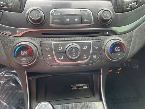 Used 2018 Chevrolet Impala Premier FWD image 18