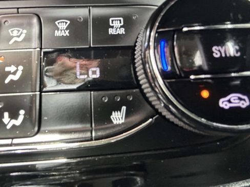 Used 2023 Buick Encore GX Select FWD image 21
