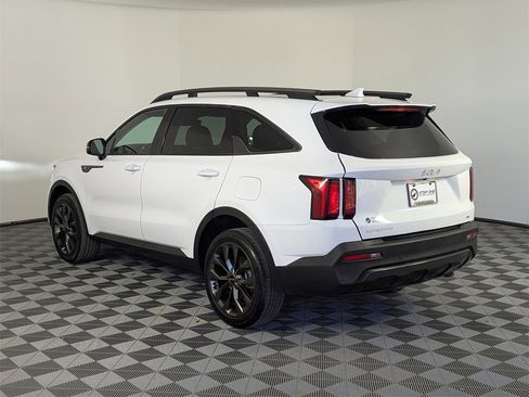 Used 2023 Kia Sorento X-Line EX image 5