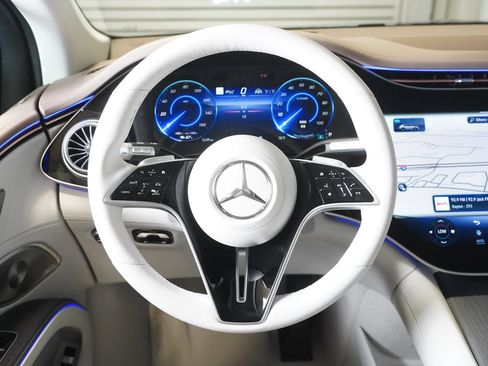 New 2027 Mercedes-Benz EQS 400 4MATIC SUV image 19