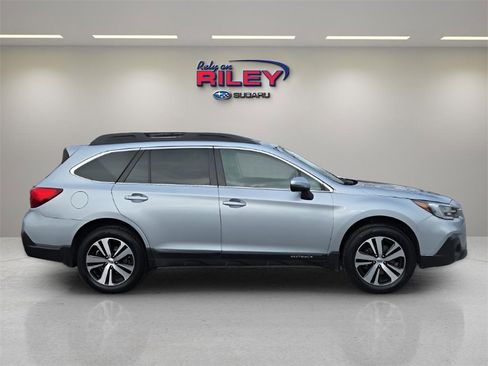 Used 2019 Subaru Outback 2.5i Limited w/ Popular Package #2 image 6