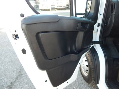 Used 2023 RAM ProMaster 2500 image 18