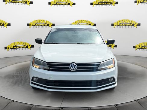 Used 2016 Volkswagen Jetta Sport FWD image 8