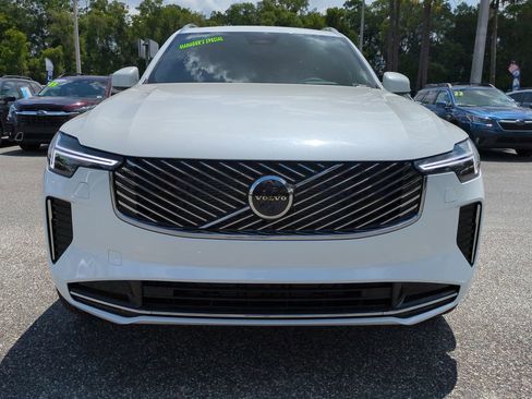 New 2025 Volvo XC90 B6 Ultra w/ Lounge Package image 9