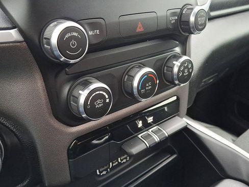 Used 2020 RAM 1500 Big Horn image 30