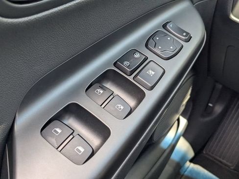 Used 2022 Hyundai Kona Limited w/ Cargo Package FWD image 22