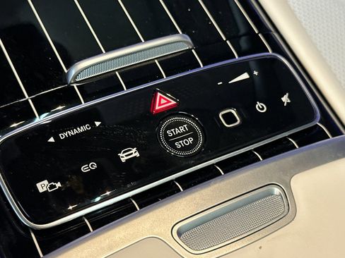 New 2025 Mercedes-Benz Maybach EQS 680 4MATIC image 17