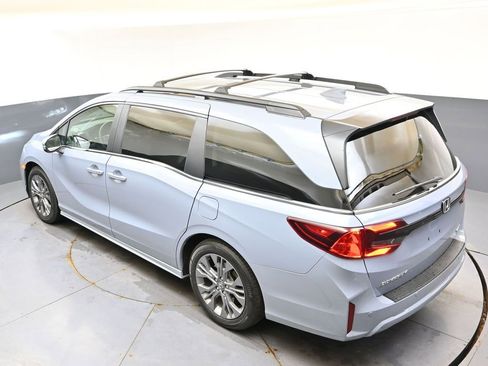Used 2025 Honda Odyssey Touring image 42