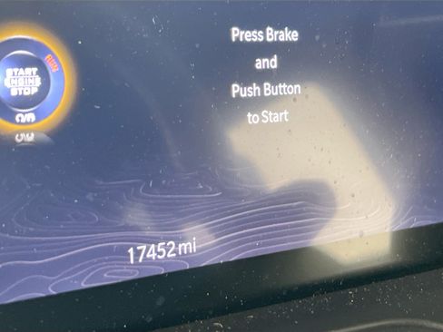 Used 2023 Jeep Grand Cherokee Altitude AWD/4WD image 12