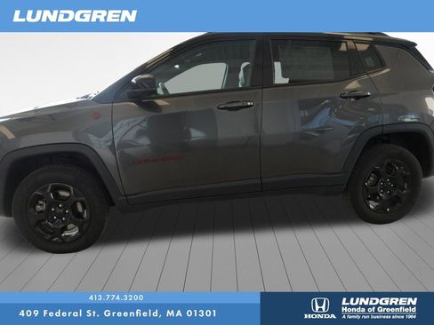 Used 2023 Jeep Compass Trailhawk image 4