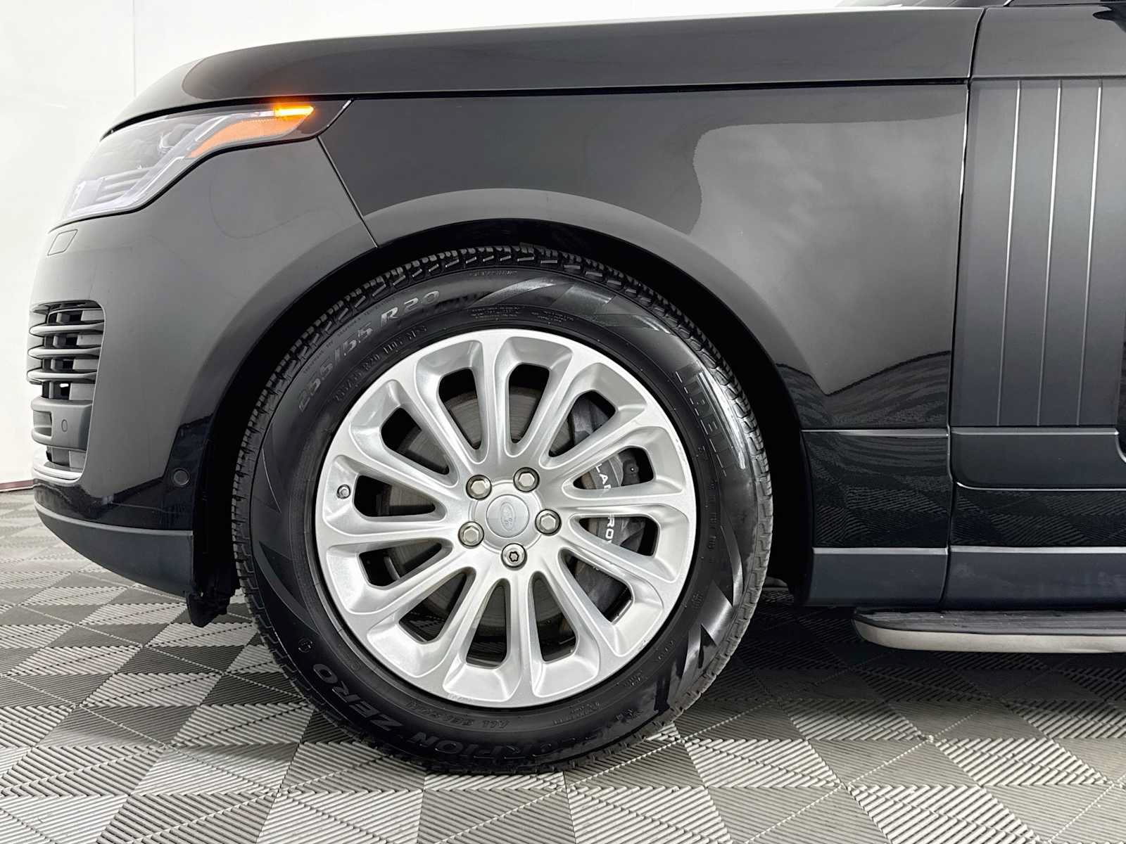 Used 2020 Land Rover Range Rover HSE AWD/4WD image 30