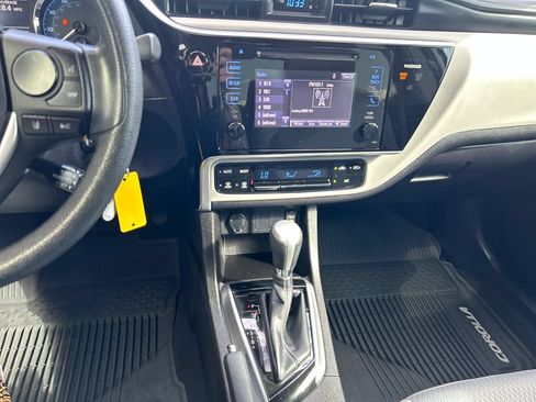Certified 2017 Toyota Corolla LE w/ Carpet Mat Package (TMS) FWD image 19