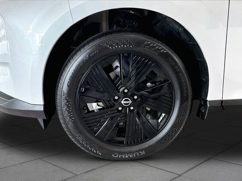 Certified 2026 Nissan Murano SV AWD/4WD image 10