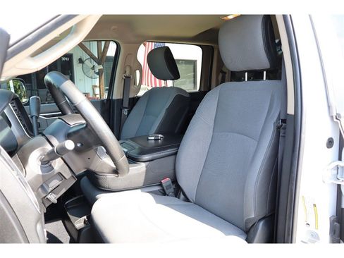 Used 2019 RAM 2500 Big Horn AWD/4WD image 16