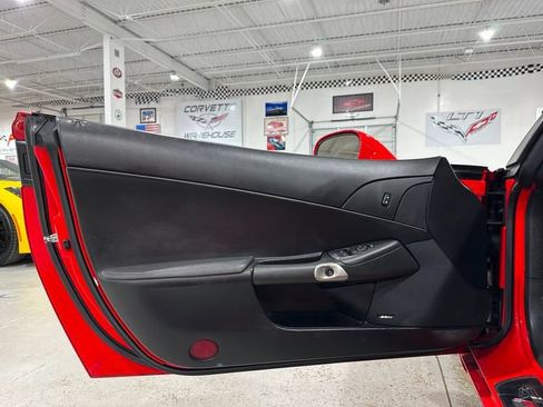 Used 2013 Chevrolet Corvette Convertible w/ 2LT Preferred Equipment Group RWD image 13