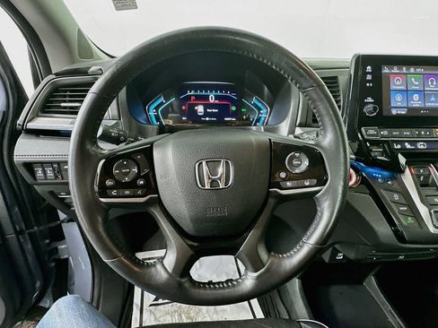 Used 2023 Honda Odyssey Elite image 12
