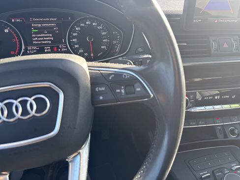 Used 2020 Audi Q5 2.0T Premium image 19