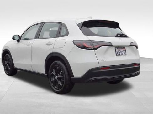 Used 2025 Honda HR-V LX image 6