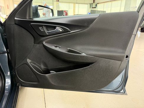 Used 2019 Chevrolet Malibu RS FWD image 19