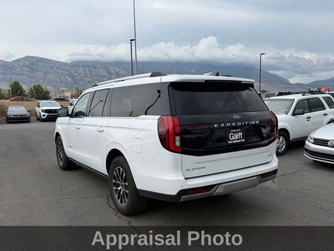 Used 2025 Ford Expedition Max Platinum AWD/4WD image 11