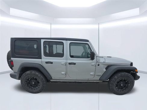 Used 2018 Jeep Wrangler Unlimited Sport S AWD/4WD image 39