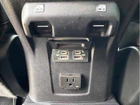 Used 2021 Jeep Wrangler Unlimited Rubicon AWD/4WD image 16
