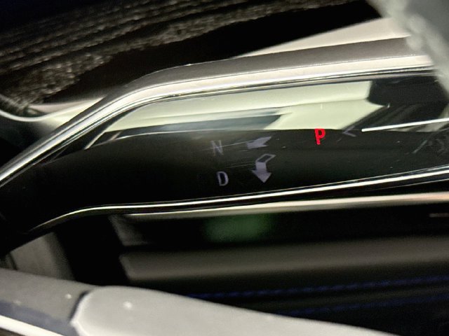 Used 2026 Cadillac Escalade IQ Sport 1 w/ LPO, ONYX Package AWD/4WD image 22