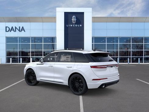 New 2026 Lincoln Corsair Grand Touring AWD/4WD image 4
