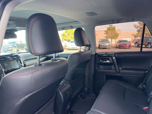 Used 2020 Toyota 4Runner TRD Off-Road Premium w/ Moonroof Package AWD/4WD image 28