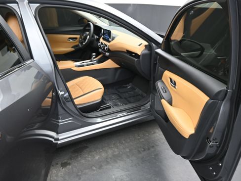 Certified 2024 Nissan Sentra SV w/ SV Premium Package FWD image 11