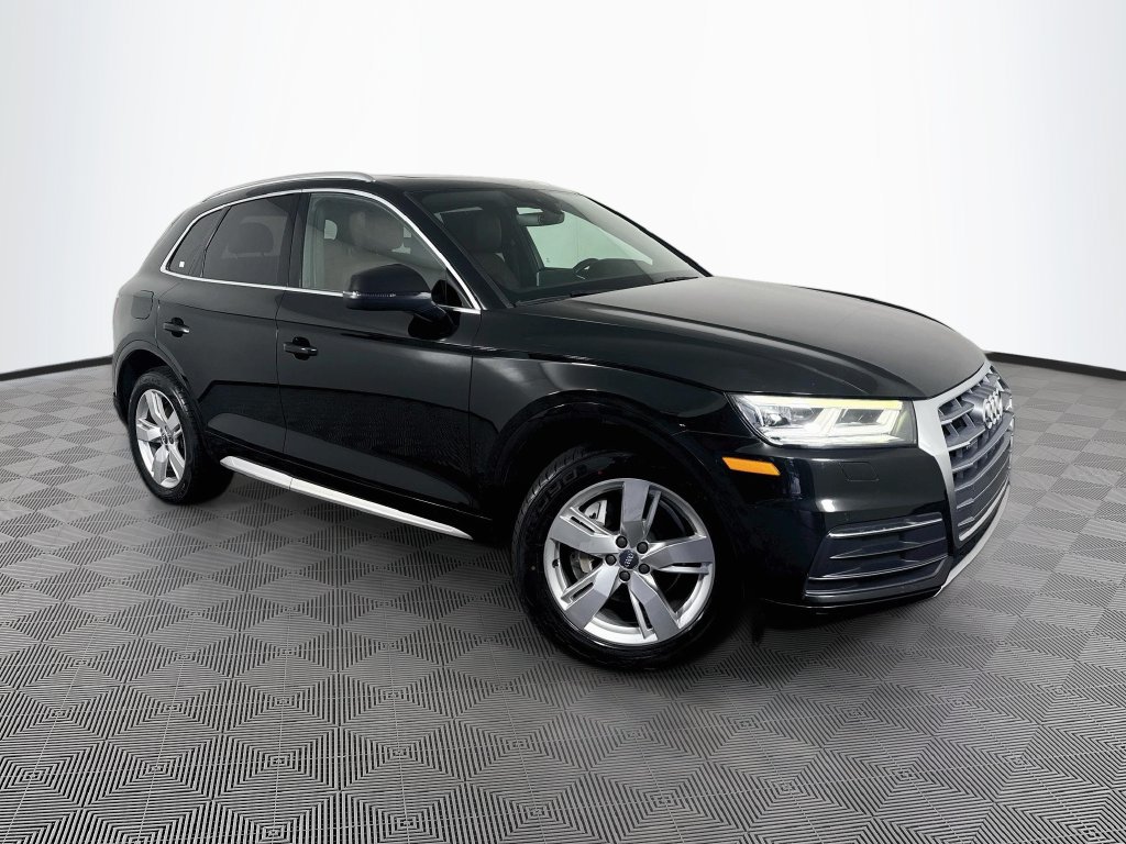 Used 2019 Audi Q5 2.0T Premium Plus w/ Premium Plus Package AWD/4WD image 3