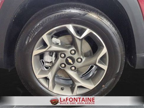 Certified 2024 Chevrolet Trax LT w/ Driver Confidence Package FWD image 31