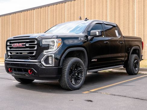Used 2021 GMC Sierra 1500 AT4 w/ AT4 Premium Package AWD/4WD image 4