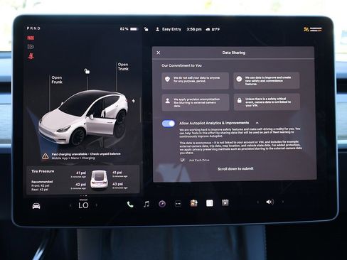 Used 2023 Tesla Model Y Long Range image 48