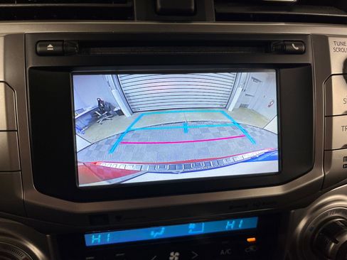 Used 2018 Toyota 4Runner Limited image 24