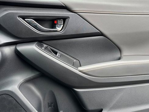 Used 2025 Subaru Crosstrek 2.5i Limited w/ Popular Package #4A image 20