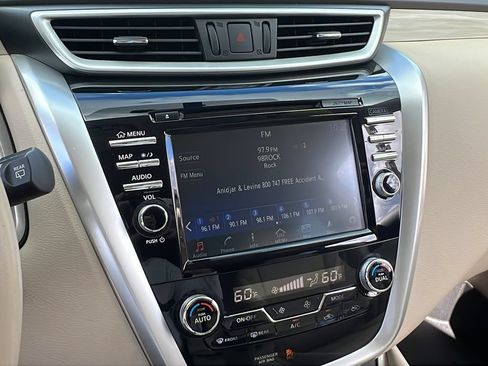 Used 2017 Nissan Murano SL w/ SL Technology Package FWD image 21