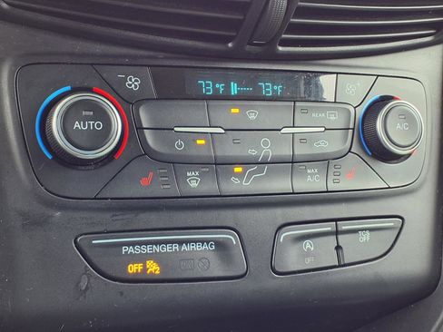 Used 2018 Ford Escape SE image 13