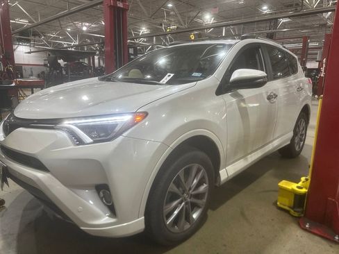 Used 2017 Toyota RAV4 Platinum FWD image 1